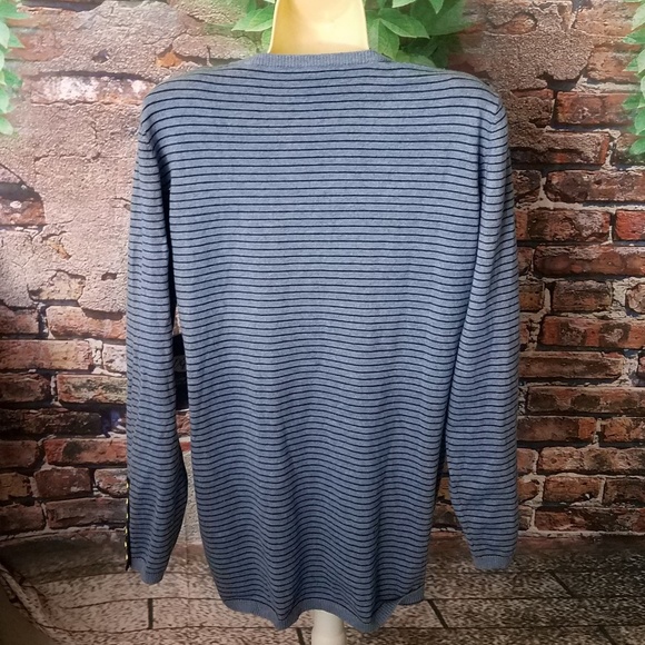 Blue Button Decor Tunic Sweater - Picture 3 of 4